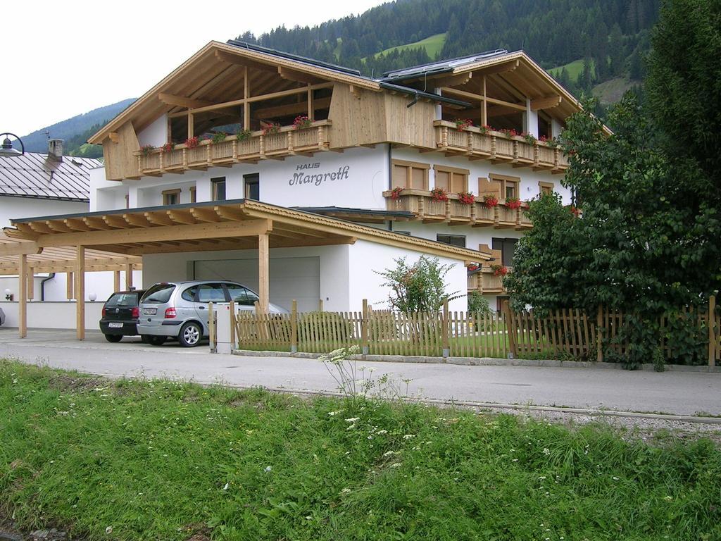 Haus Margreth Apartment Sillian Exterior foto